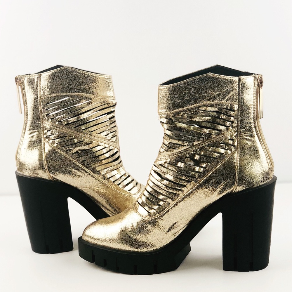 GOLD LASERCUT CHUNKY HEELED BOOTIES SIZE 8